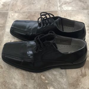 Boys dress shoes